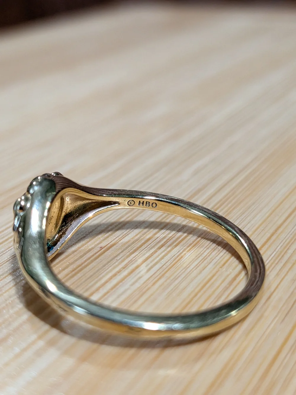 Pandora: Game of Thrones Lannister Lion Ring, Slightly Scratched